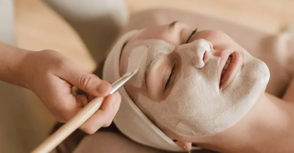 Guide complet du soin du visage pour une hydratation optimale.