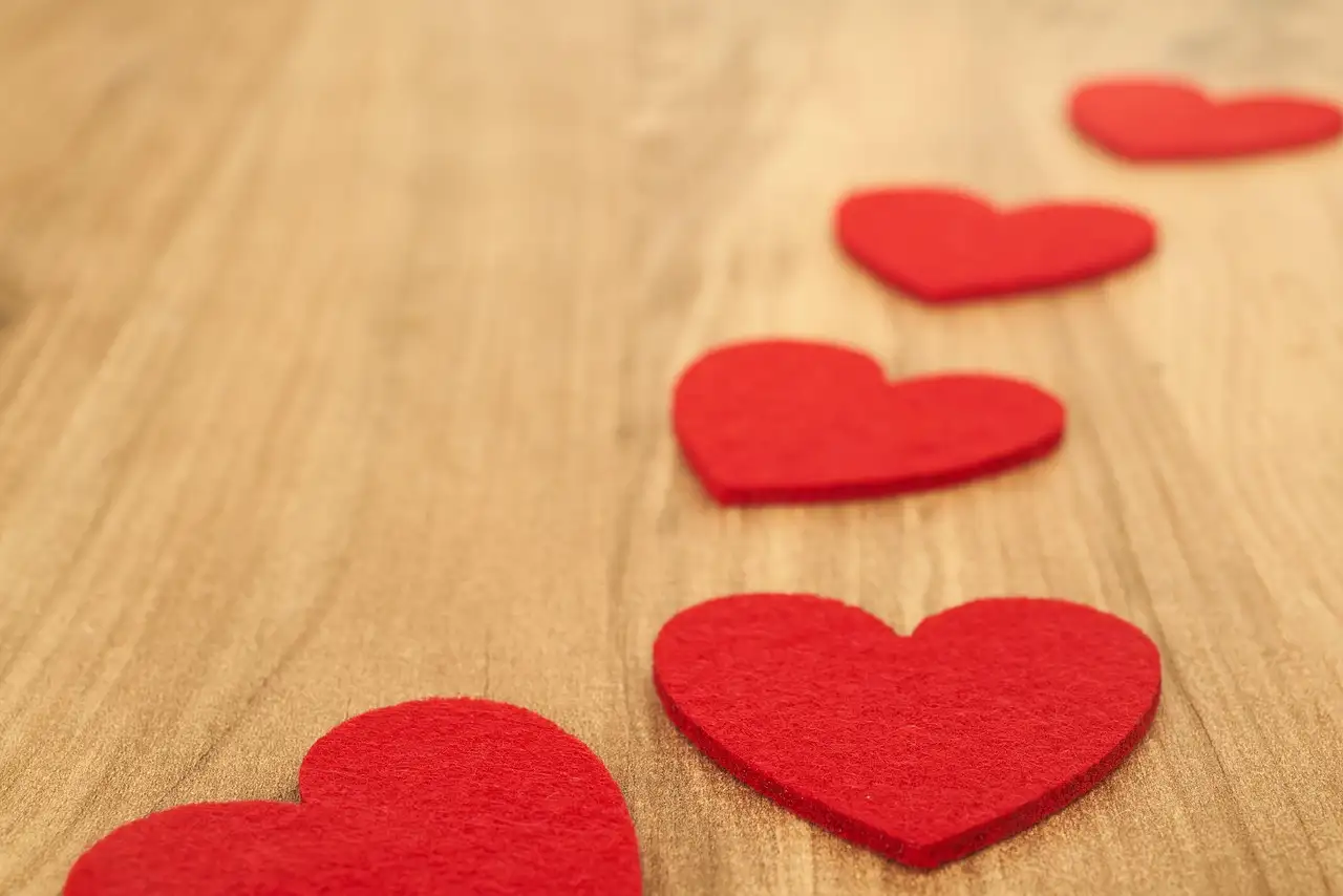 Idées Cadeau Saint-Valentin Femme Originales et Romantiques