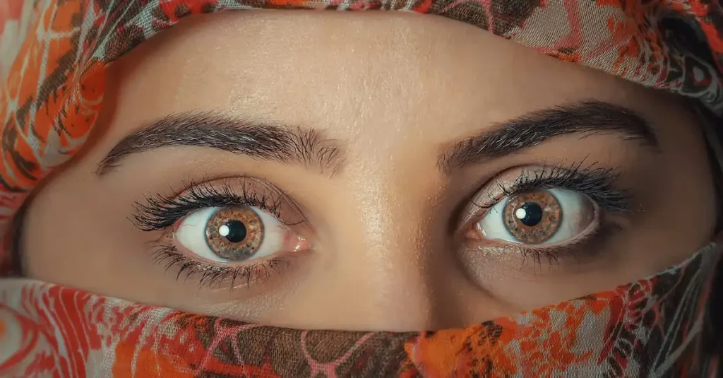 Maquillage permanent des sourcils : tout savoir avant de se lancer