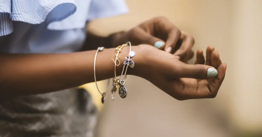 Tendances Bijoux Actuelles : Les Accessoires Phares du Moment