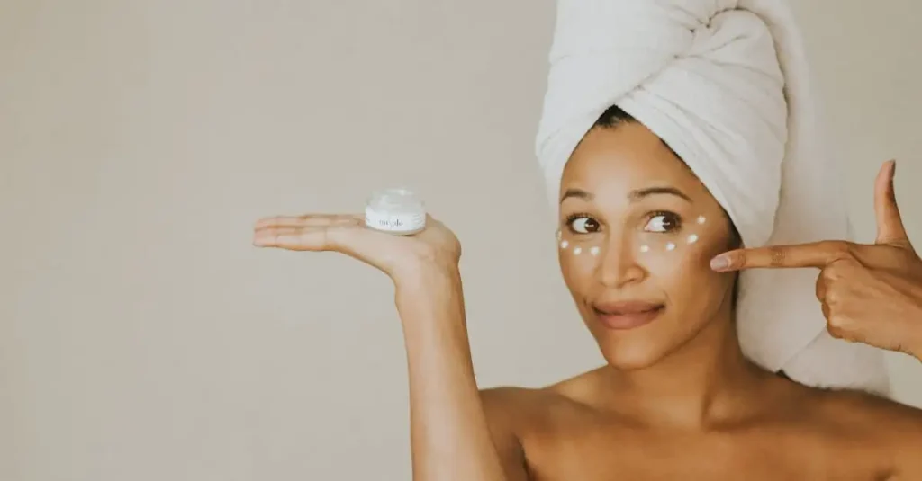 Soin Contour des Yeux Clarins : Hydratation et Anti-Âge