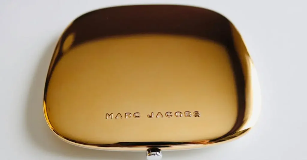 Découvrez la Gamme de Maquillage Marc Jacobs Beauté