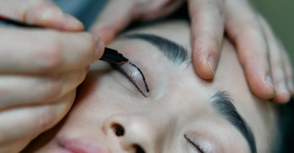 Maquillage Yeux Verts : Conseils et Tutoriels Simples