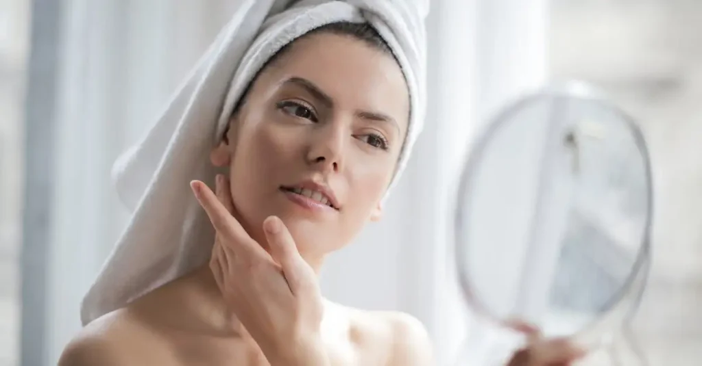 Soin Microneedling : Traitement Rajeunissement et Cicatrices